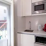 Portas Do Sol Stylish Apt With Elevator